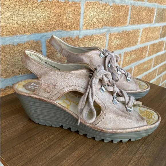 Fly London Yifa Luna Gold Metallic sandals 10.5 - Picture 2 of 9